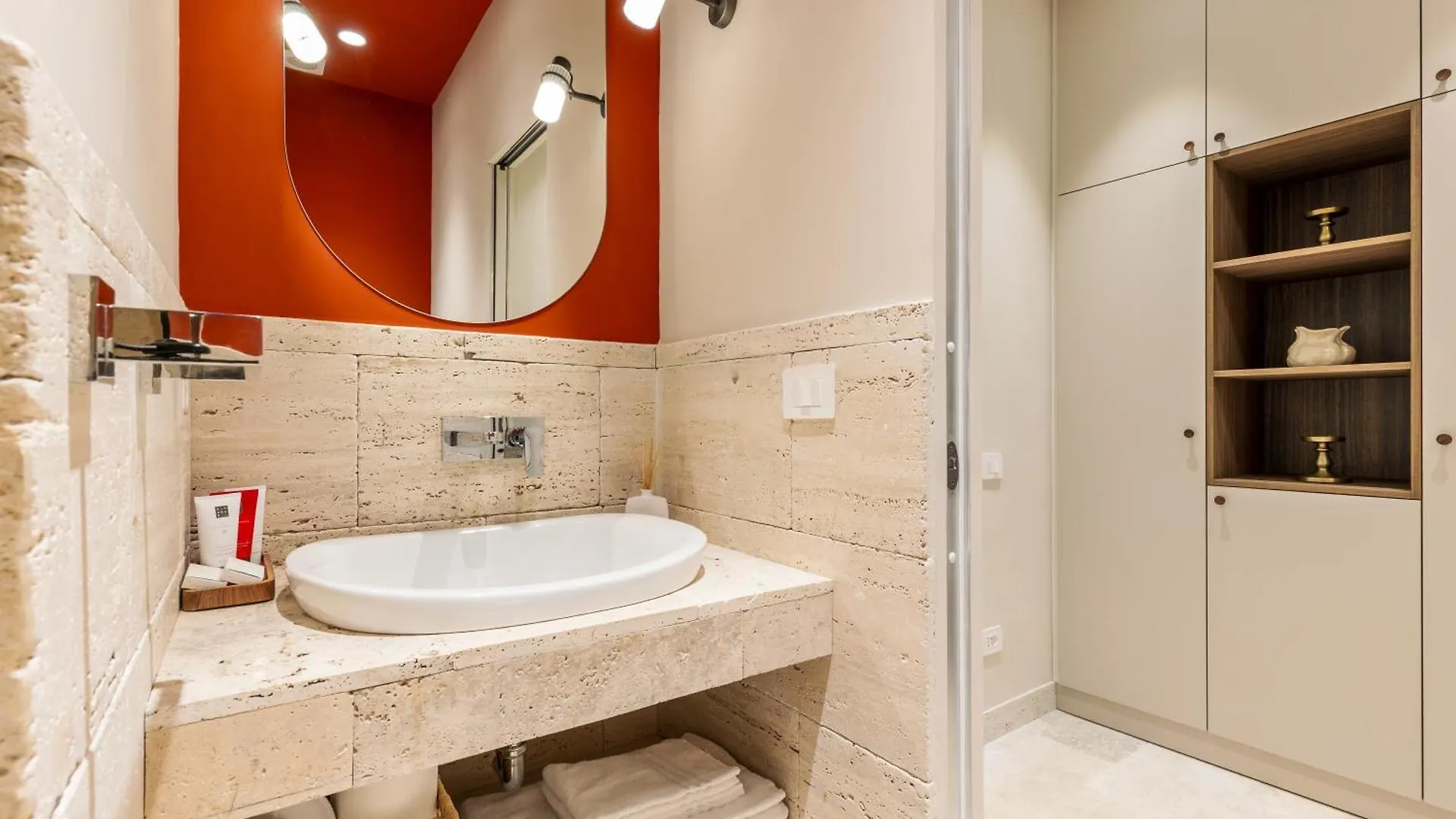 Petra Apartments San Giovanni 로마 0*,  이탈리아